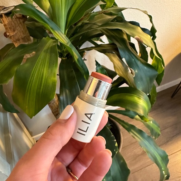 ILIA Makeup Ilia Blush In Whisper Poshmark